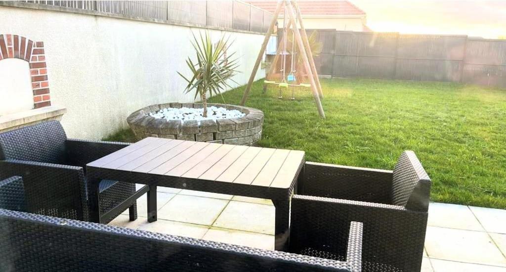 Charmante Maison Au Calme Sainte-Maure Ngoại thất bức ảnh